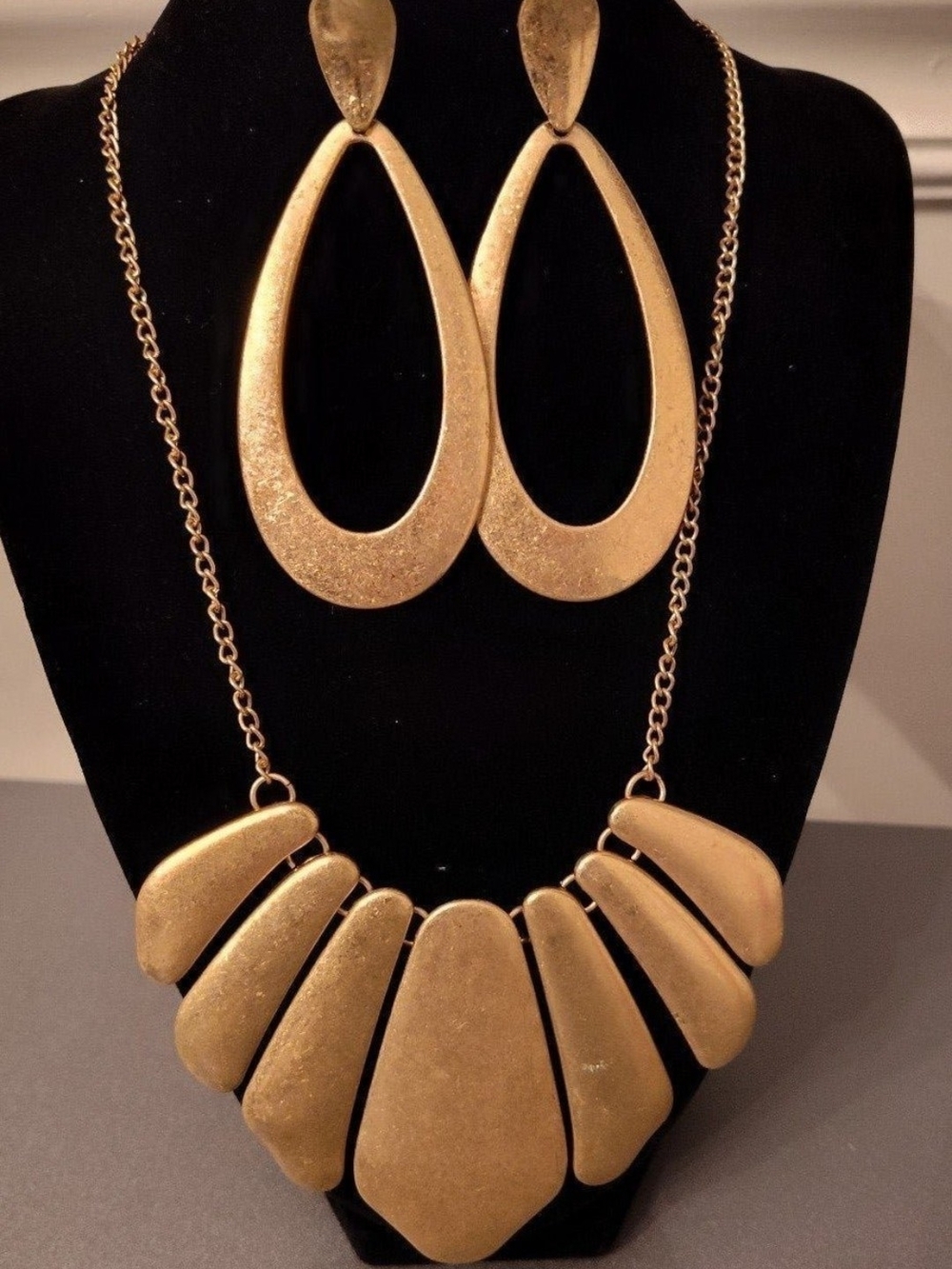 2 For $20💥Gold Statement Necklace and Earring Set - Women Jewelry